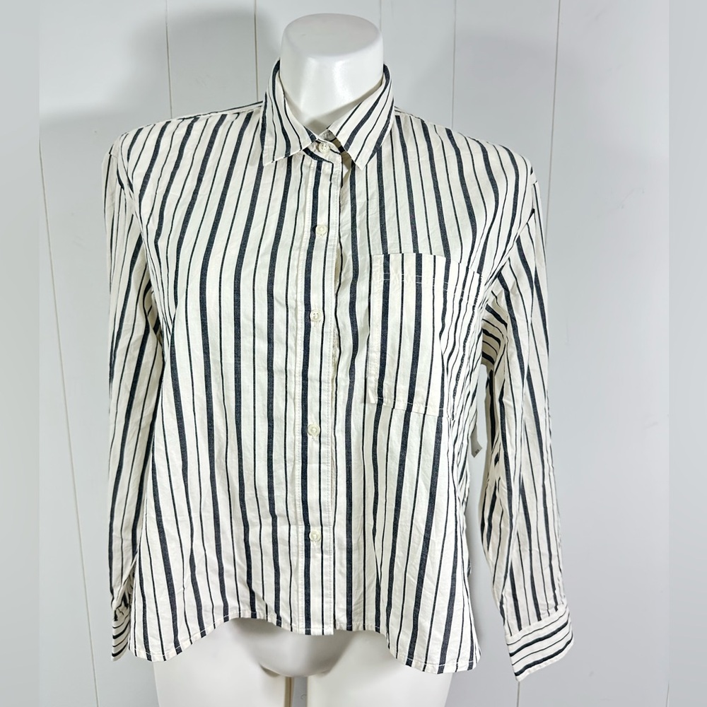 NWT Old Navy Women Sz L Cropped Button Down Gray Ivory Striped Shirt